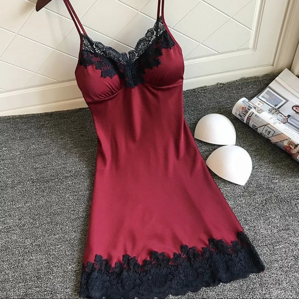 Lingerie Silk Nightgown With Chest Pads
